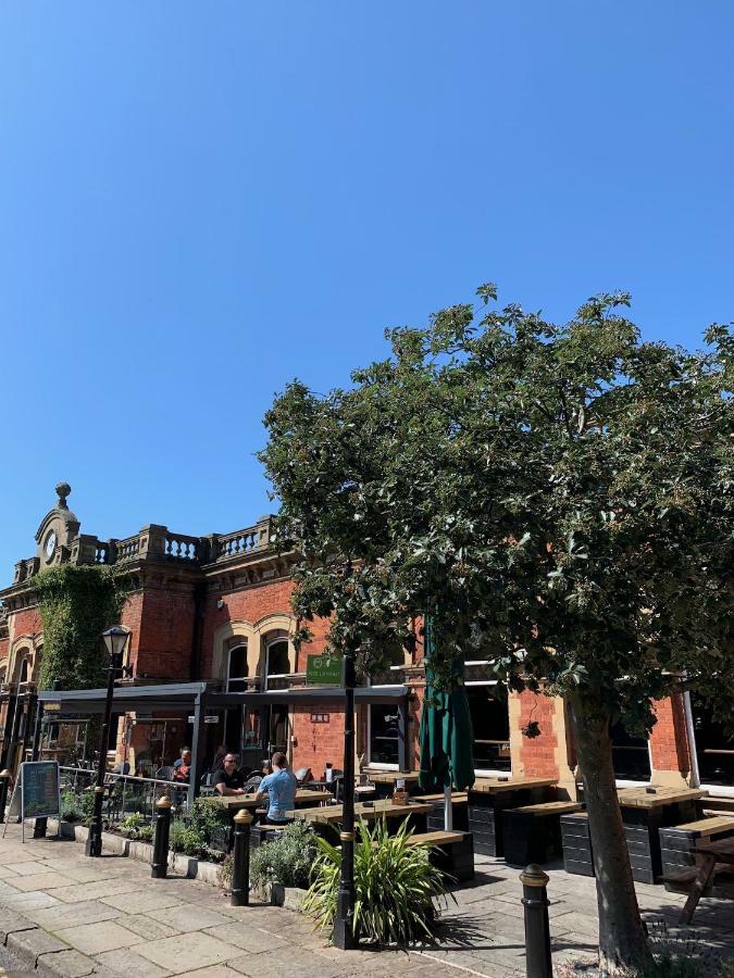 The Hideout Lytham St Annes Exterior photo